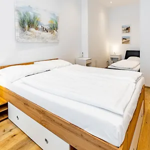 Апартаменты Budget West With Shared Kitchen, Вена