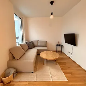 Gemuetliche Mit Flair Und Natur Pur Wien