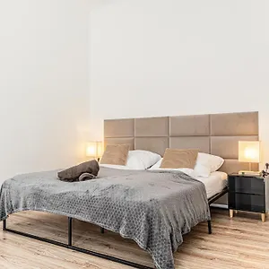 Past Meets Present - 1br Near Westbahnhof Apartament
